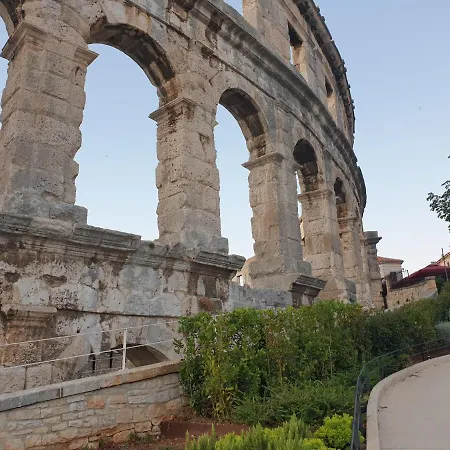 アパート For Two